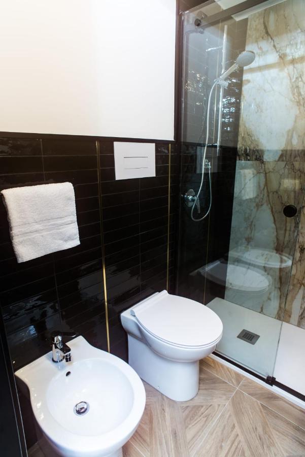 נאפולי Fida Rooms מראה חיצוני תמונה