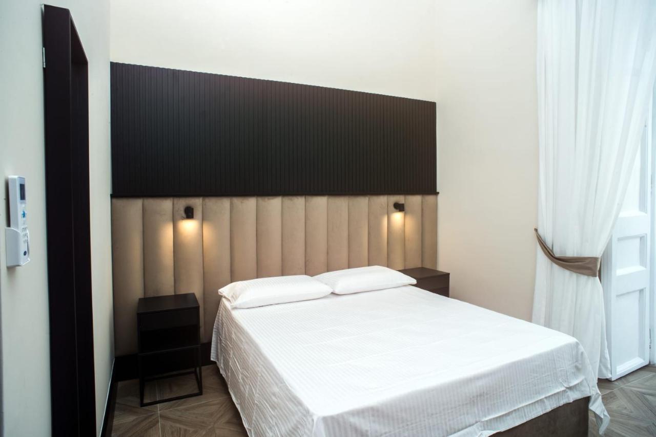 נאפולי Fida Rooms מראה חיצוני תמונה